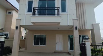 2-story detached house