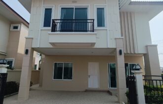2-story detached house 2-story detached house