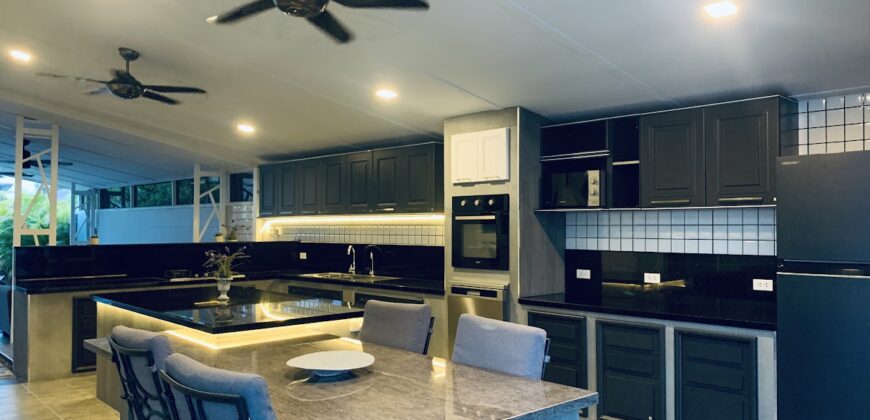 3-Bedroom Pool Villa for Rent in Pattaya