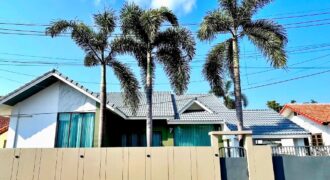Single-storey detached house for sale