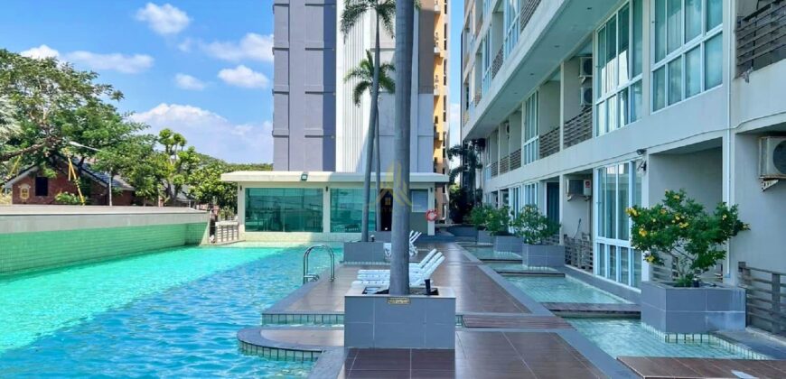 Luxury Beachfront Living