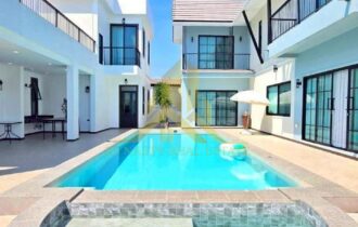  Modern Pool Villa 5 Beds | For Rent