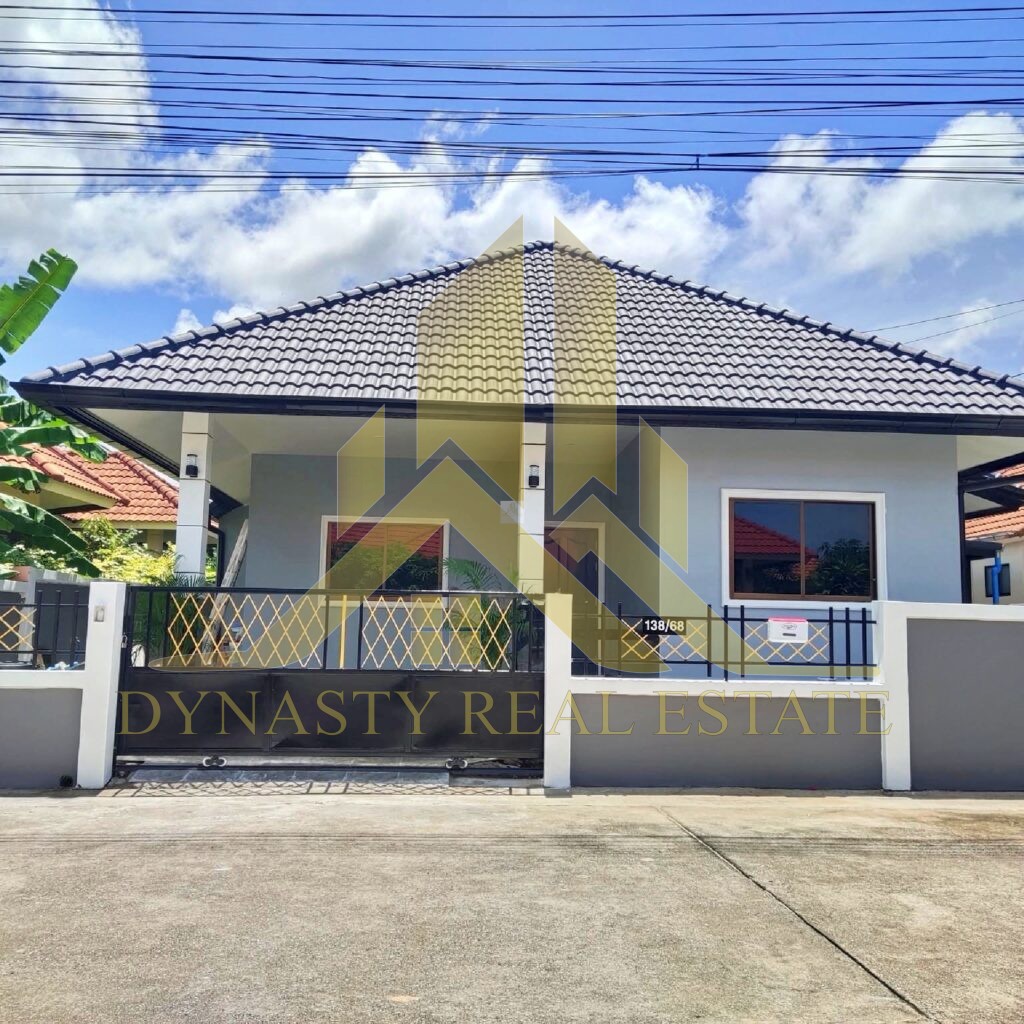 Pattaya hill village 2 3-bed house for sale & rent