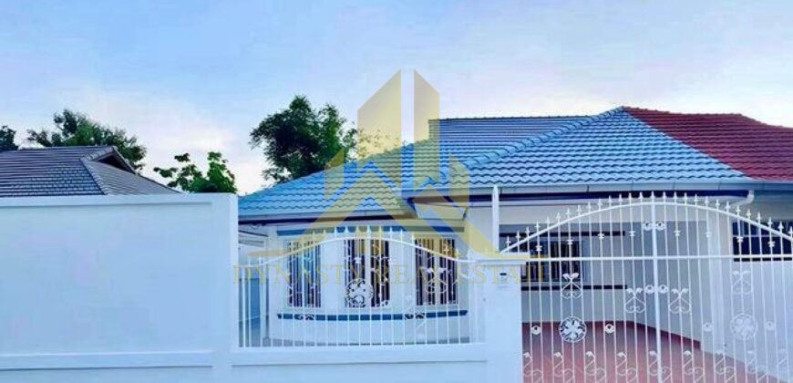 2 Beds Renovated House | For Rent