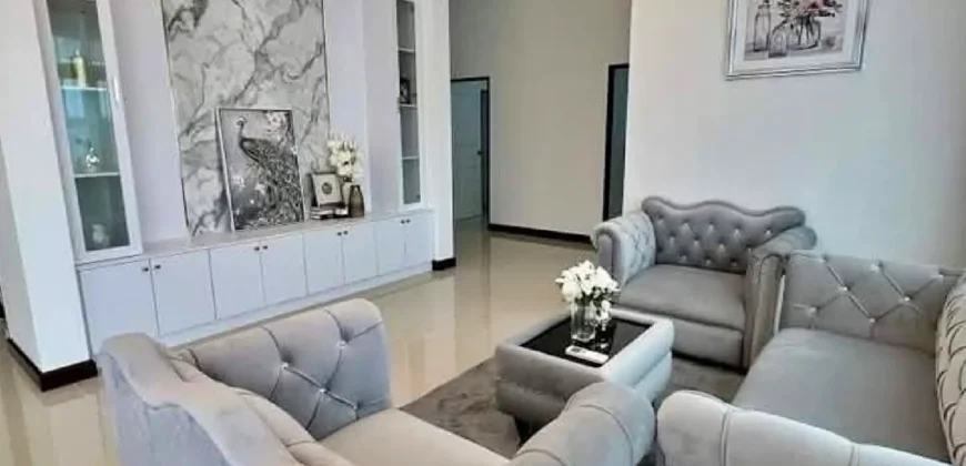3 Beds Villa For Sale