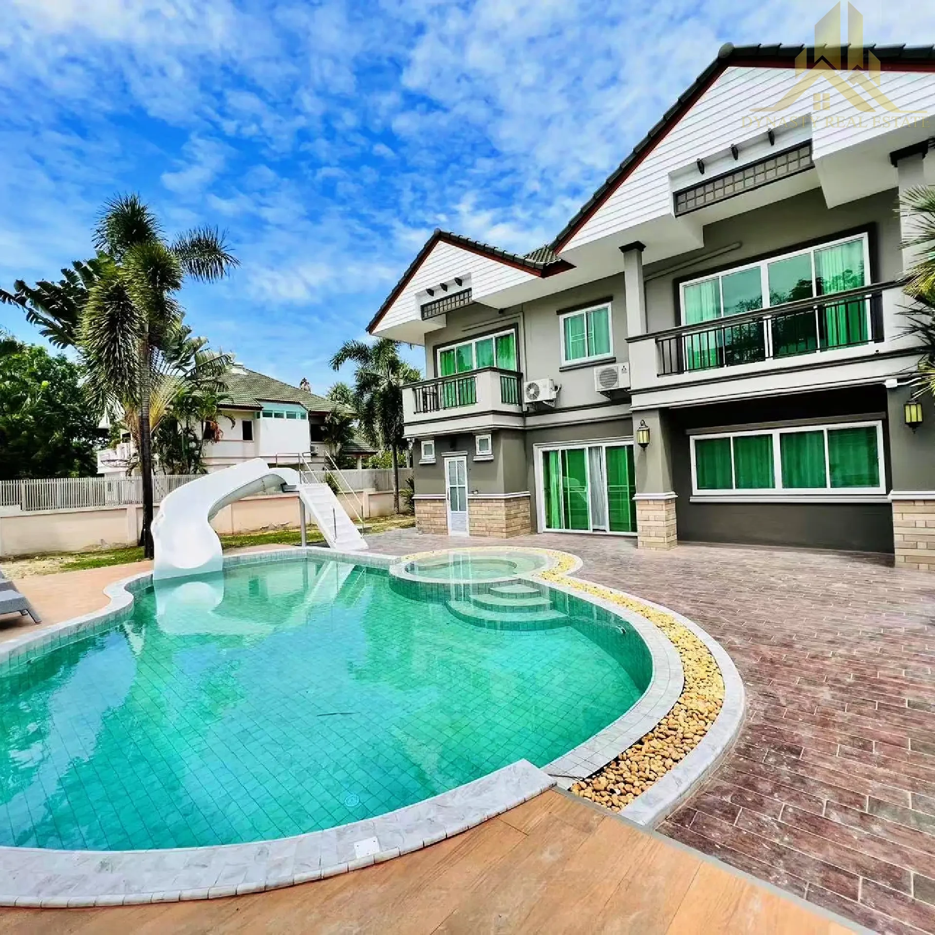 Baan dusit pattaya luxury villa | for rent