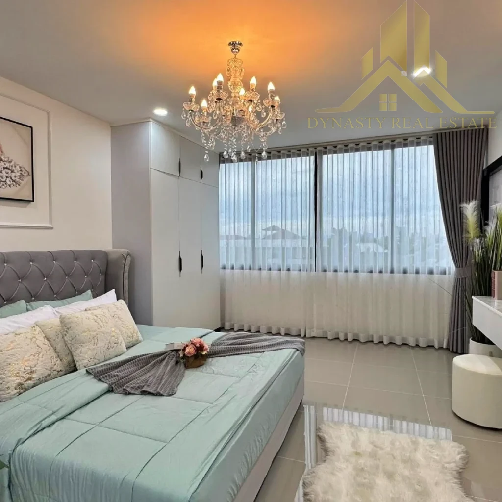 Pattaya plaza condotel for sale