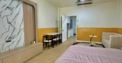 Baan Suan Lalana Condo with Modern Comforts
