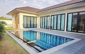 Modern 3 Bedroom Pool Villa for Rent in Huai Yai Pattaya
