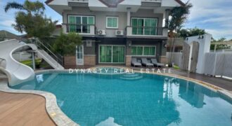 Luxury 6 bedroom pool villa for rent