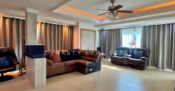 Baan Dusit Pattaya 6 Bedrooms Pool Villa for Rent