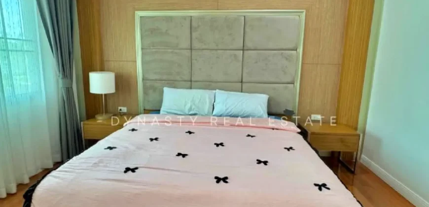Baan Dusit Pattaya 6 Bedrooms Pool Villa for Rent
