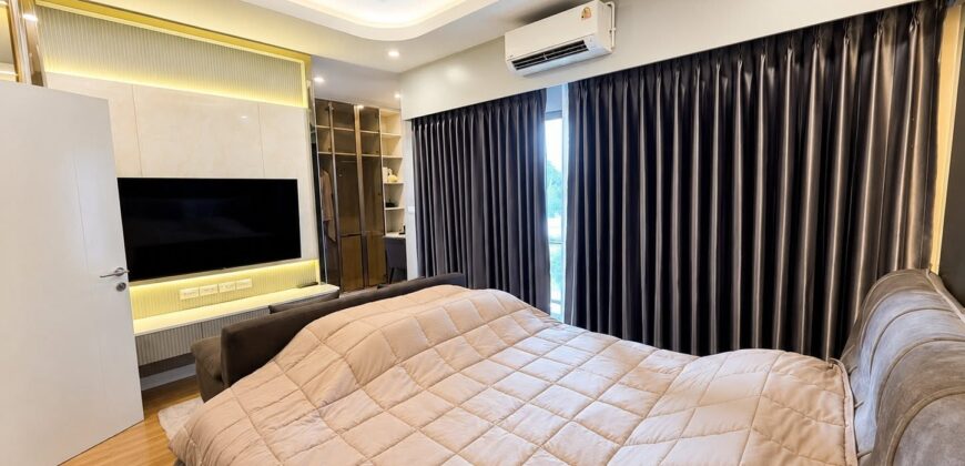 Modern Comforts Inside Baan Fah Greenery Loft