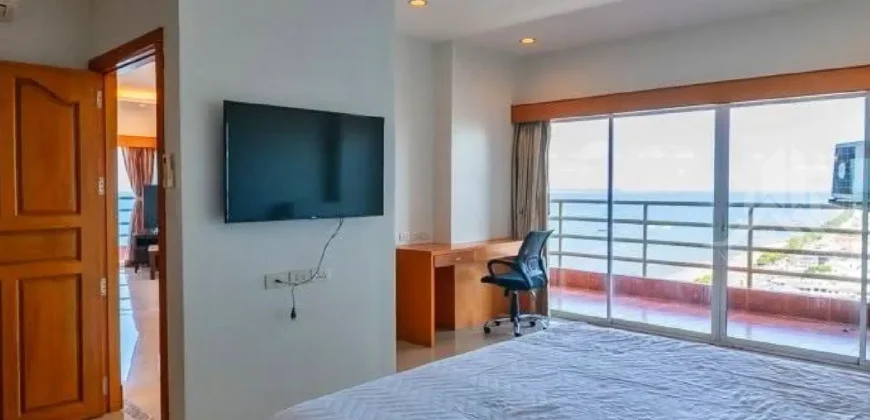 Luxury 2-Bedroom Corner Condo at View Talay 8