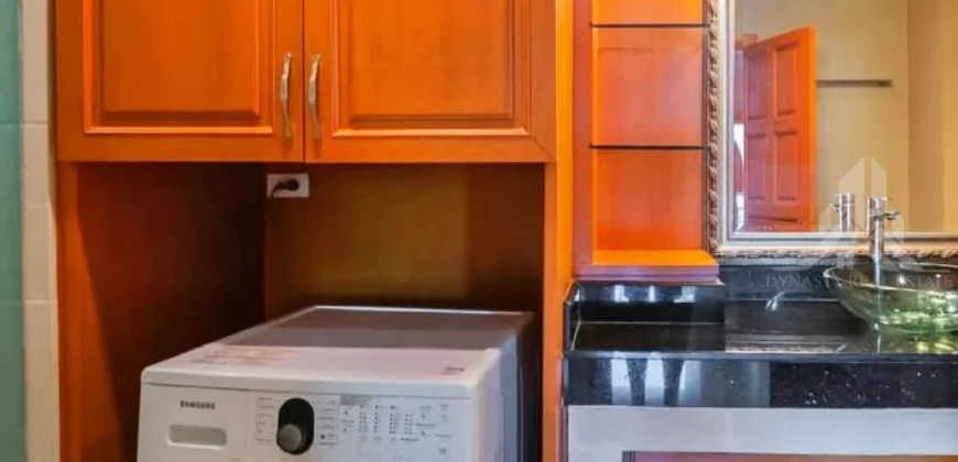 Luxury 2-Bedroom Corner Condo at View Talay 8