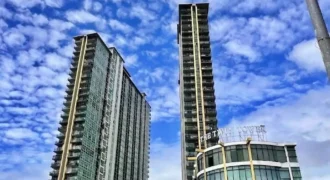 The twin tower 1br for rent