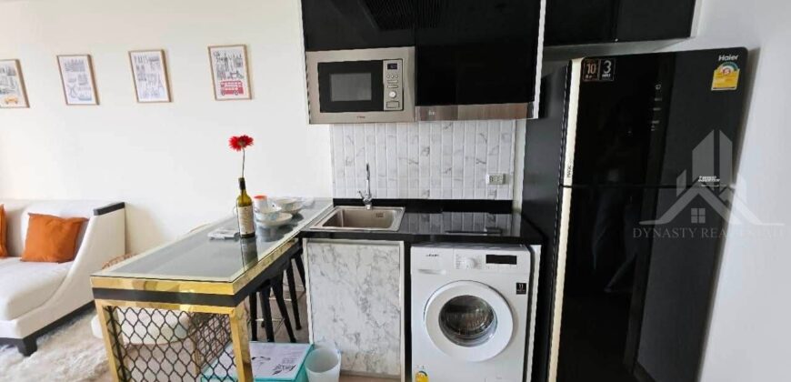 Luxury 1BR Sea View Condo at Riviera Monaco Pattaya