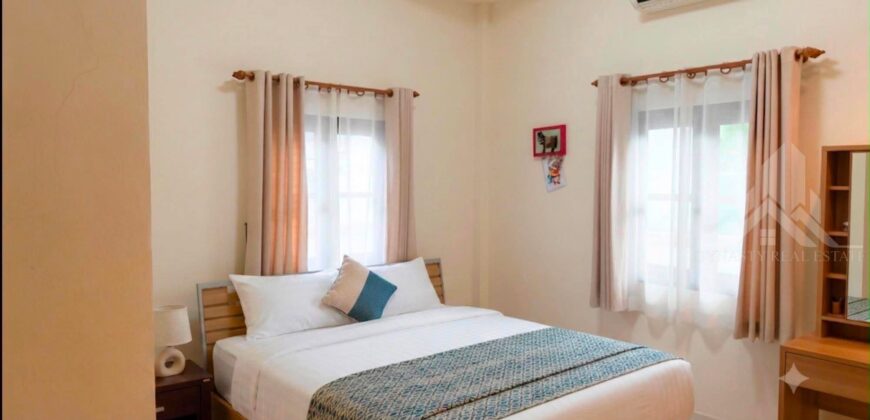 Baan Dusit Pool Villa on a Huge Plot