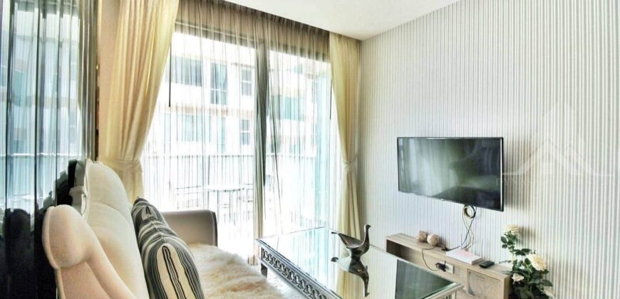 1 Bed Luxury Condo at The Riviera Jomtien for Sale