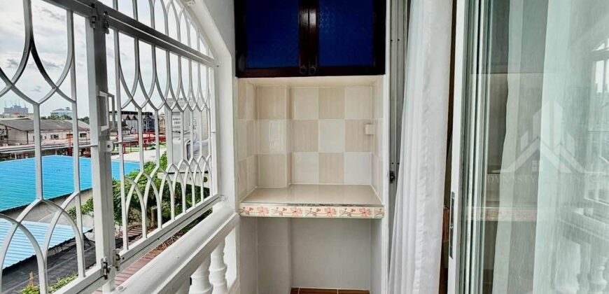 Renovated Nirun Condo Studio for Sale in Pattaya