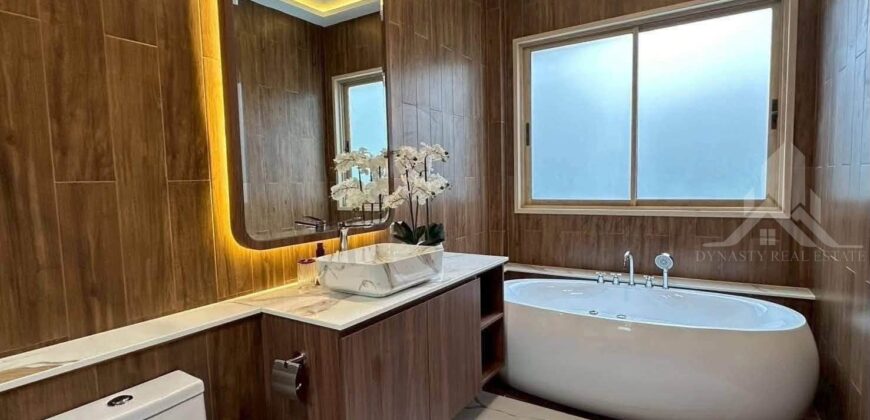 4-Bedroom Pool Villa for Rent in Huai Yai