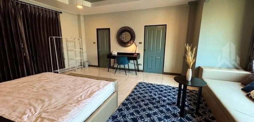 Luxury Pool Villa For Rent