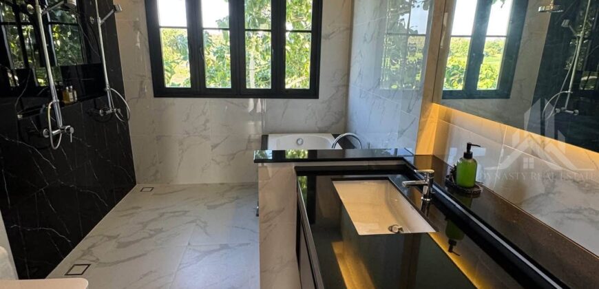 Luxury Pool Villa for Rent Near Mabprachan Lake