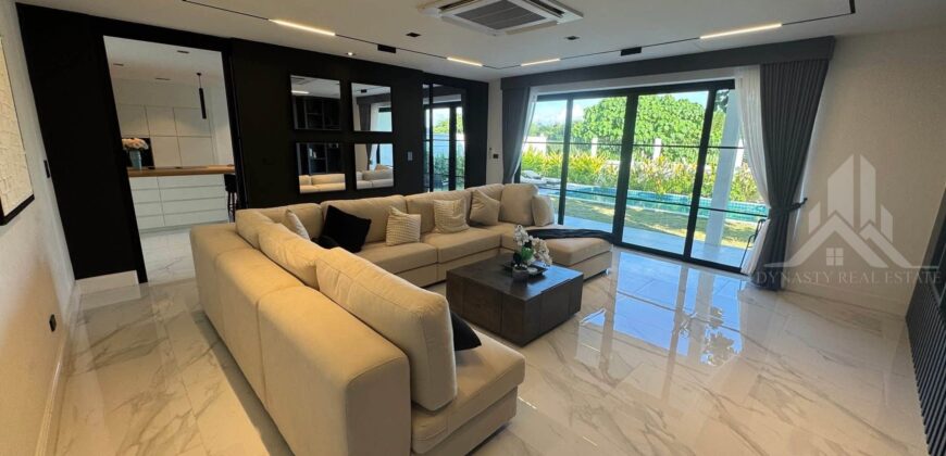 Luxury Pool Villa for Rent Near Mabprachan Lake