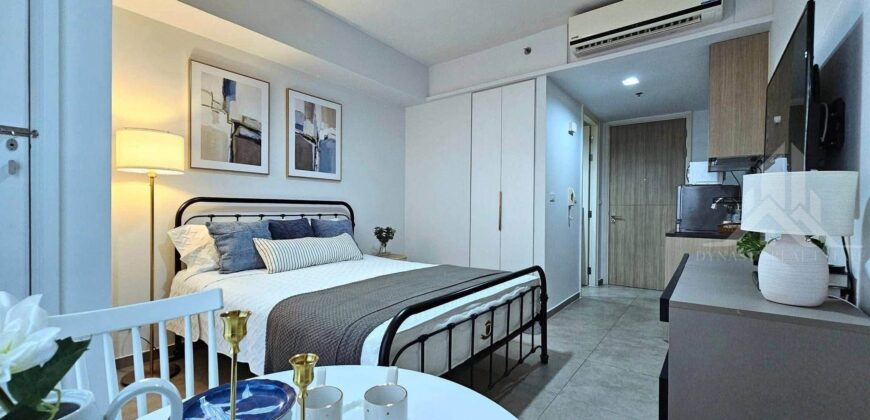 Unixx South Pattaya Sea View Studio for Rent or Sale
