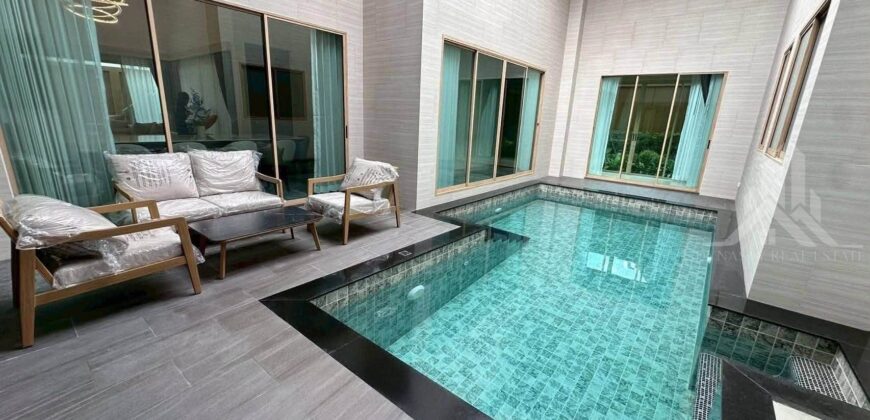 4-Bedroom Pool Villa for Rent in Huai Yai