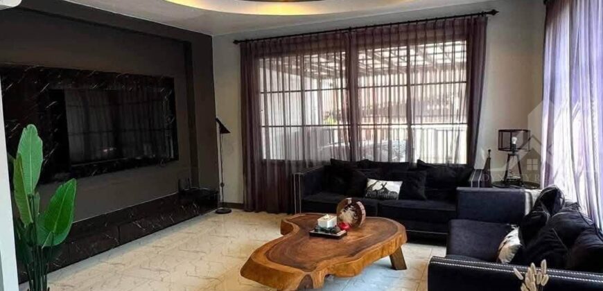 Luxury Pool Villa For Rent