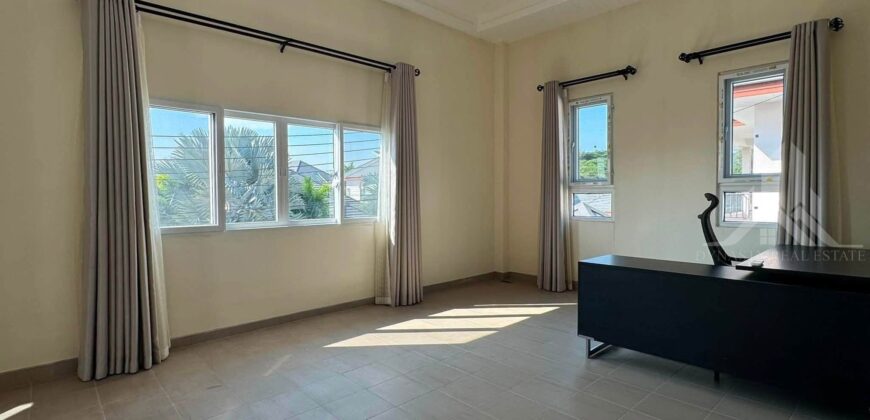 4 Bedroom Pool Villa for Rent in Pattaya