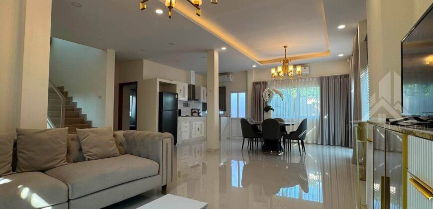 4 Bedroom Pool Villa for Rent in Pattaya