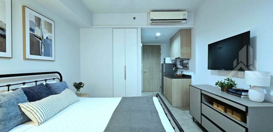 Unixx South Pattaya Sea View Studio for Rent or Sale