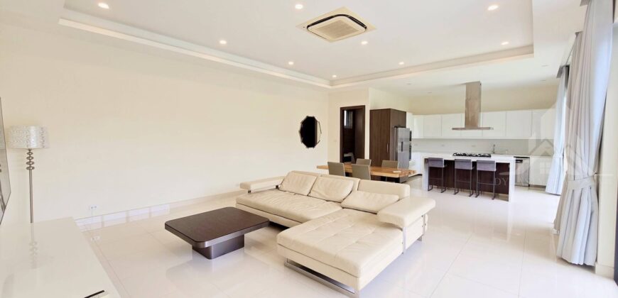 Spacious Pool Villa for Rent