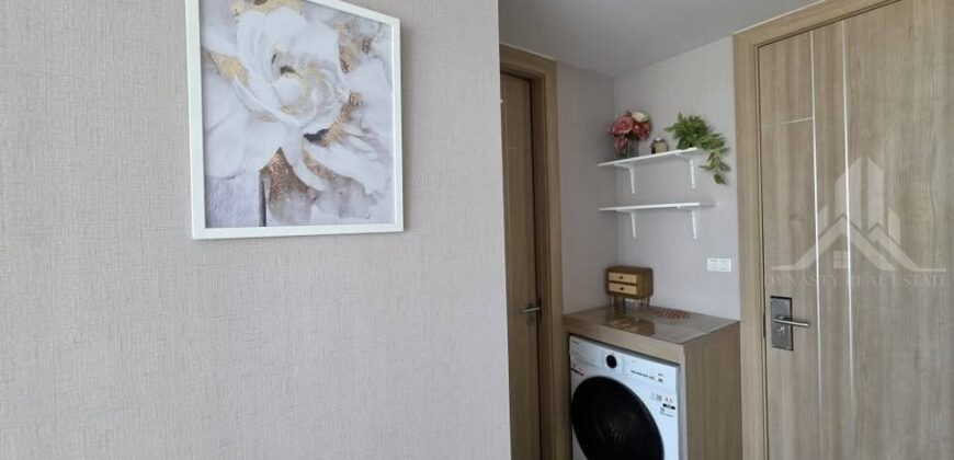 Sea View Condo in Wongamat for Sale