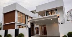 Luxury Pool Villa in Thapphraya Jomtien
