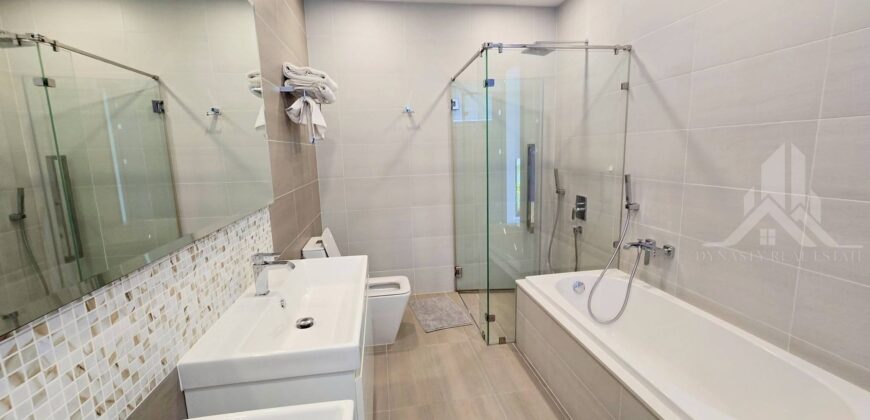 Spacious Pool Villa for Rent