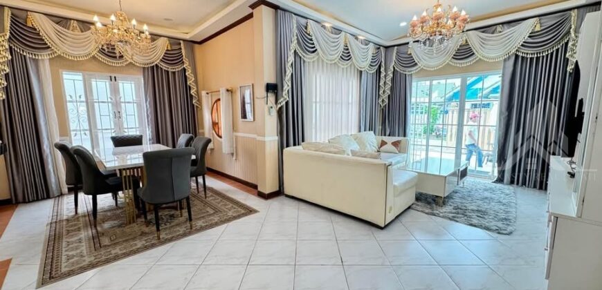 Pattaya Pool Villa for Sale and Rent