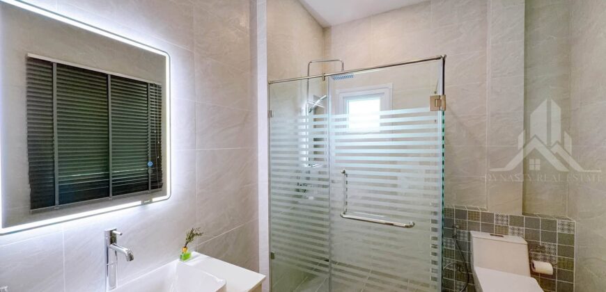 Luxury Pool Villa in Huai Yai Near Na Jomtien