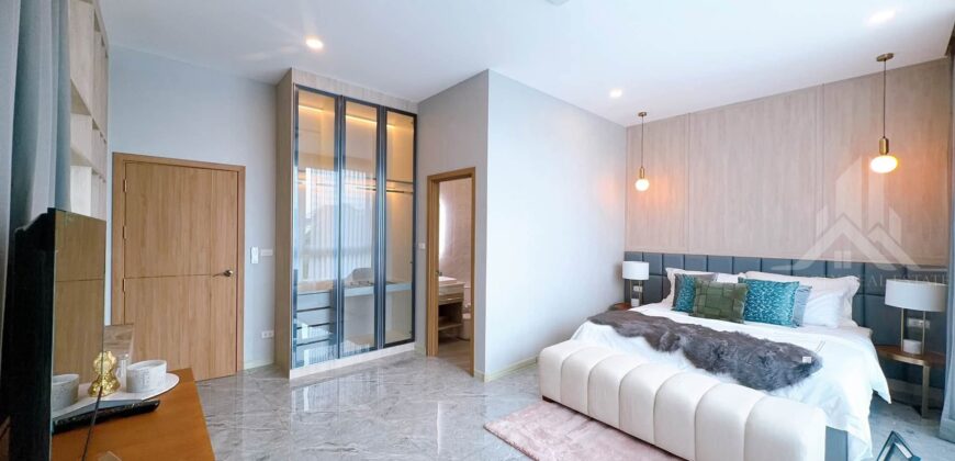 Luxury Pool Villa in Huai Yai Near Na Jomtien