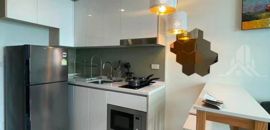 Riviera Jomtien Sea View Condo for Sale in Pattaya