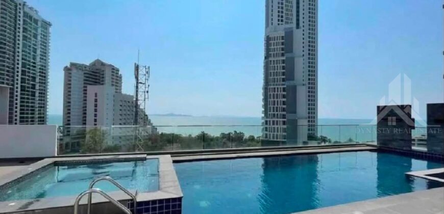 Beachside Living in Wongamat with Sea View