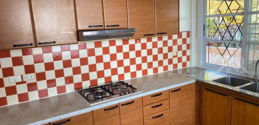 Fully Furnished 3 Bedroom Home in Soi Khaonoi