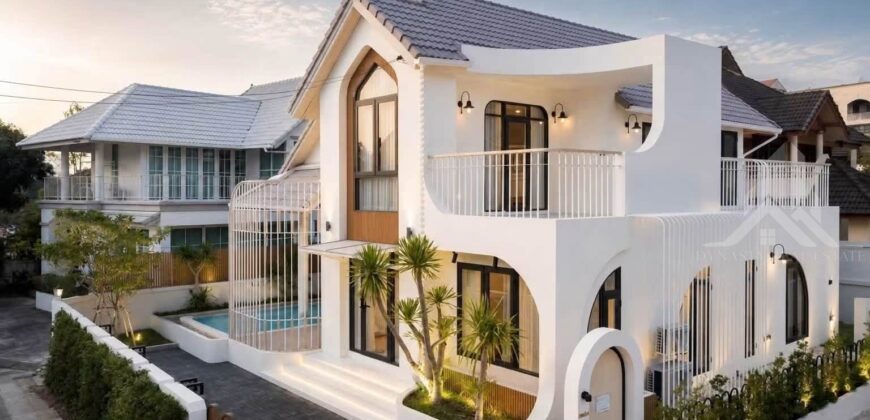Pool Villa for Rent in Central Pattaya