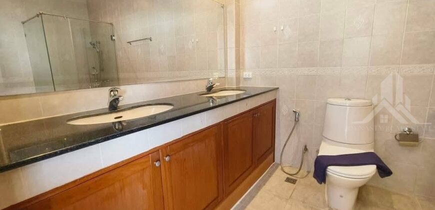 Jomtien 5 Bedroom Pool Villa for Rent