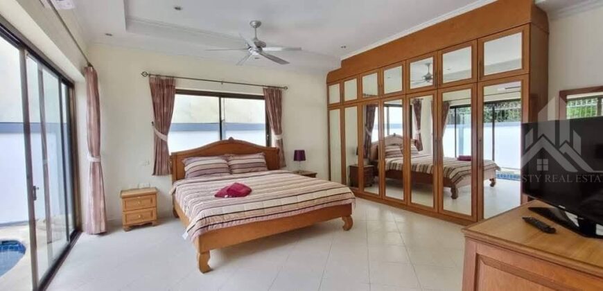 Jomtien 5 Bedroom Pool Villa for Rent