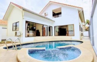 Jomtien 5 Bedroom Pool Villa for Rent