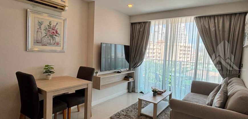 Modern 1-Bedroom Condo for Rent in Pratumnak