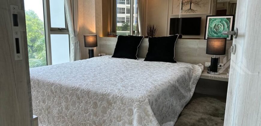 Sea View Corner Condo for Sale in Jomtien